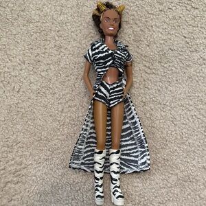Scary Spice Spice Girls On Tour collection Barbie doll